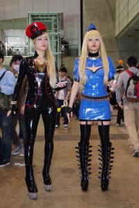 femm-cosplay-convention-latex-outfits