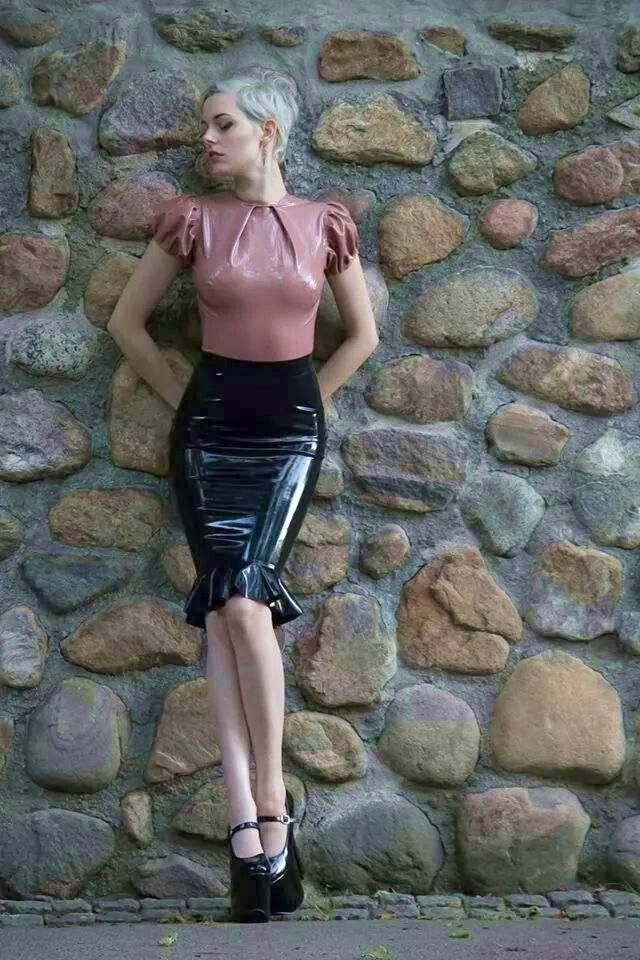 Baby pink latex gathered top
