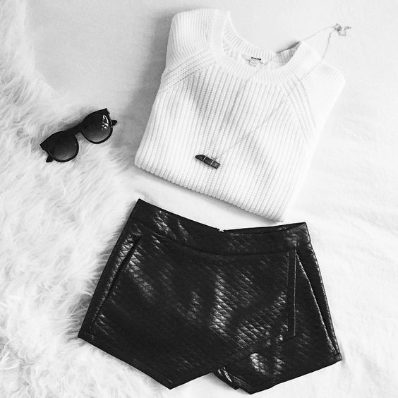Quilted leather skort