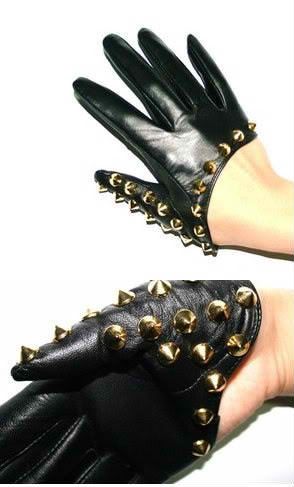 Leather gloves with gold spikes