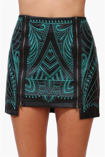Embroidered skirt with zippers