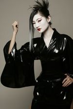 patent-vinyl-for-geisha-costume.jpg