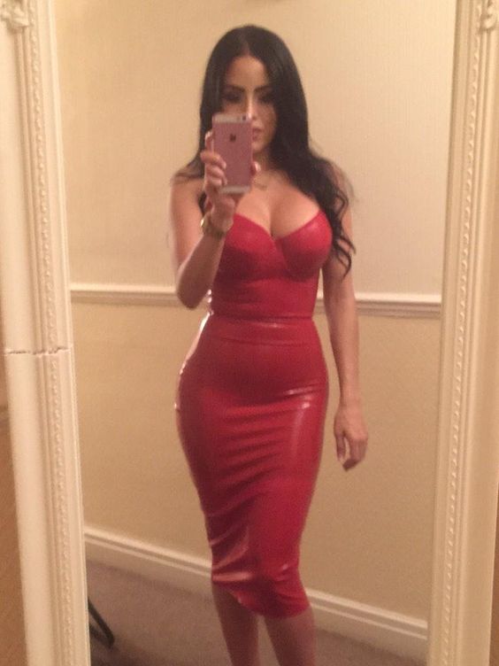 Red latex dress selfie