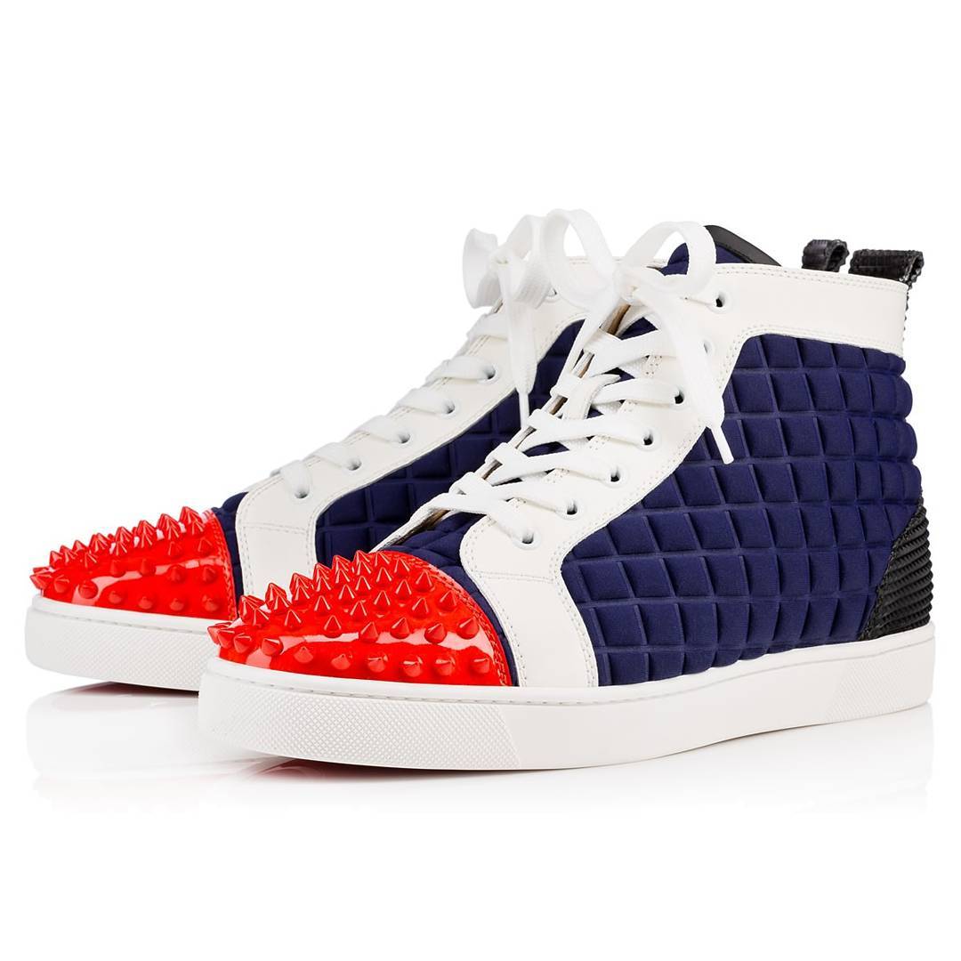 Sneakers with spikes