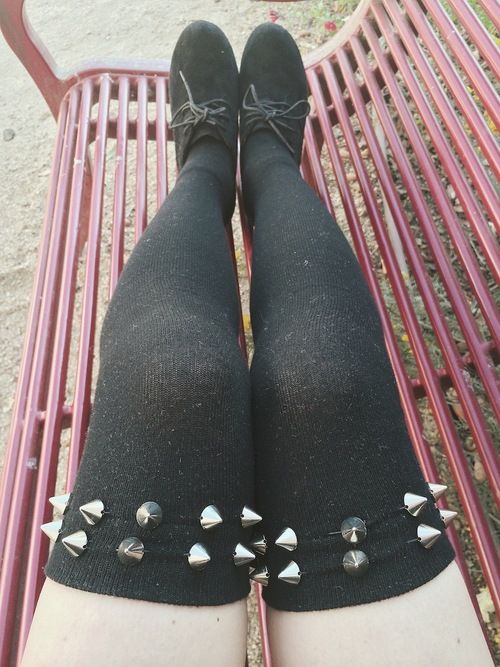 Spiked tights