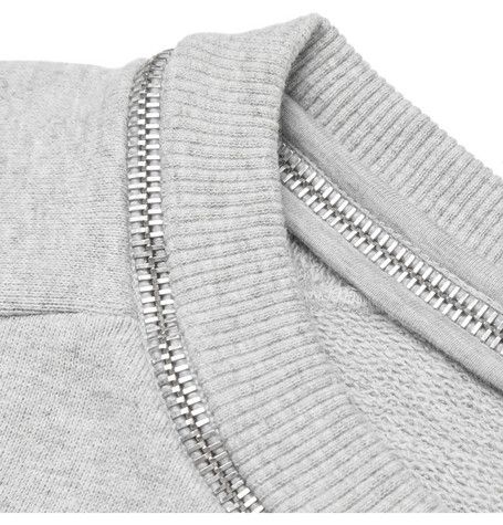 Sweatshirt with zipper detail