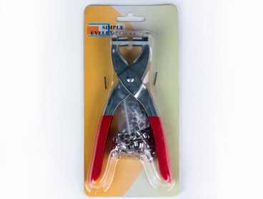 Eyelet pliers with 100 eyelets.