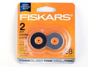 Fiskars 28mm titanium replacement blade 2-pack.