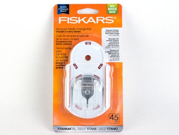 Fiskars 45mm titanium rotary blade change tool and 5-pack.