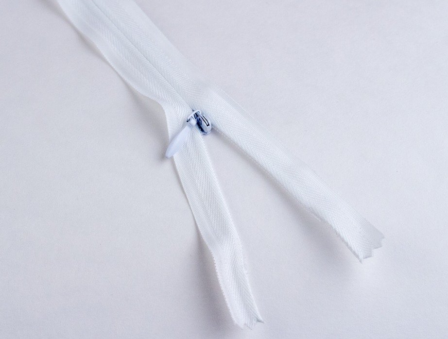 Velcro: White sew-on