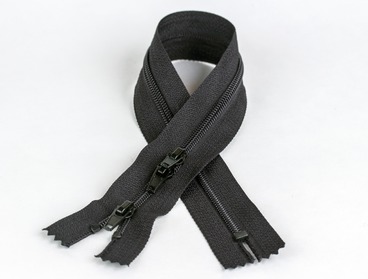 34 inch 3-way black zipper.