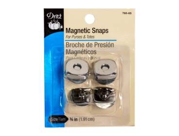 Dritz silver square magnetic snaps.